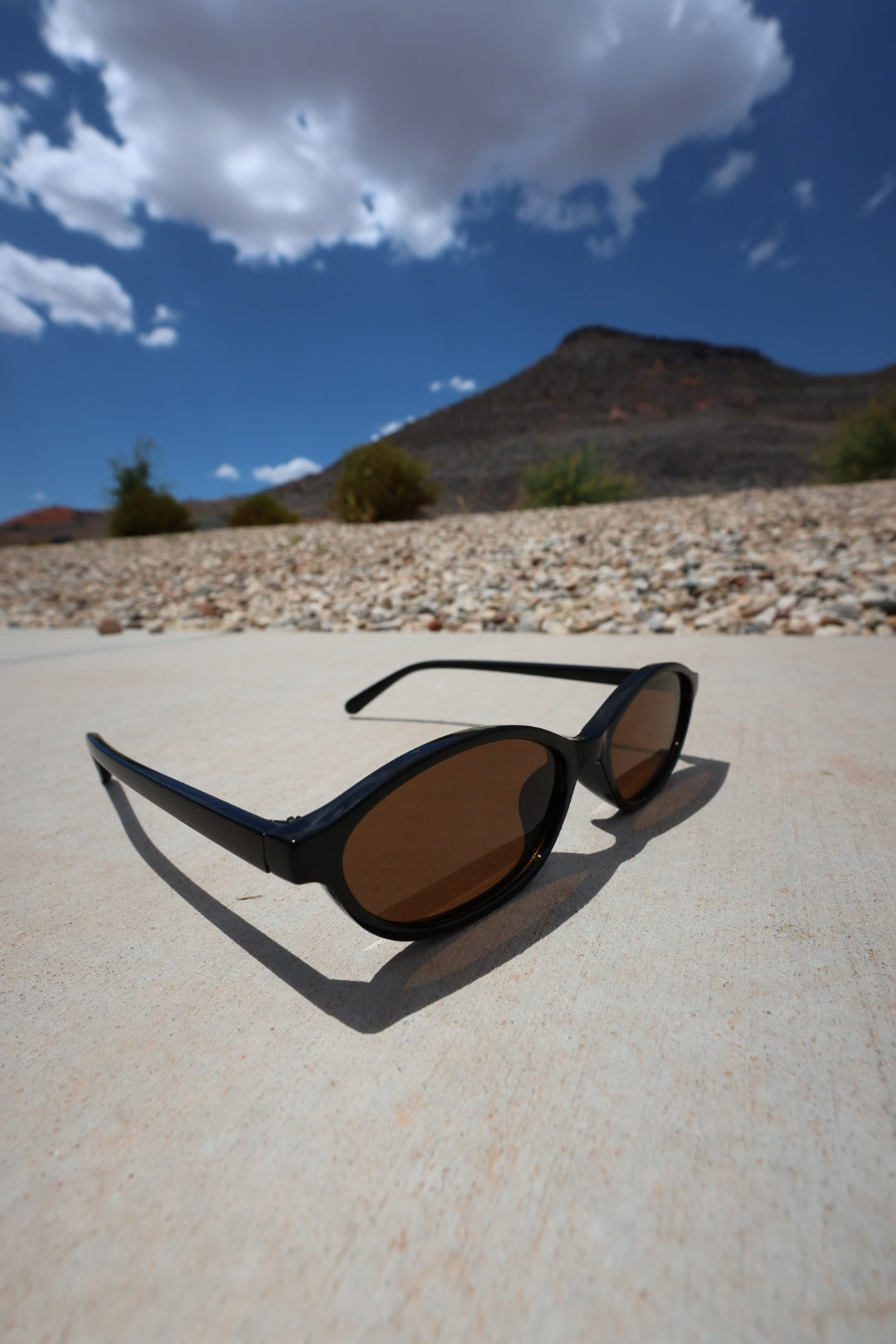 The Aura - Black Frame